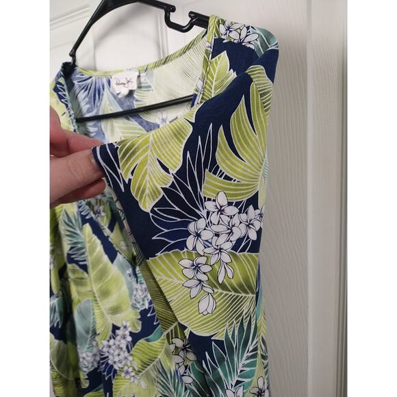 Panama Jack Woman 1X Blouse Linen Blend S/S Tropical V Neck Curved Hem Casual - Picture 6 of 9